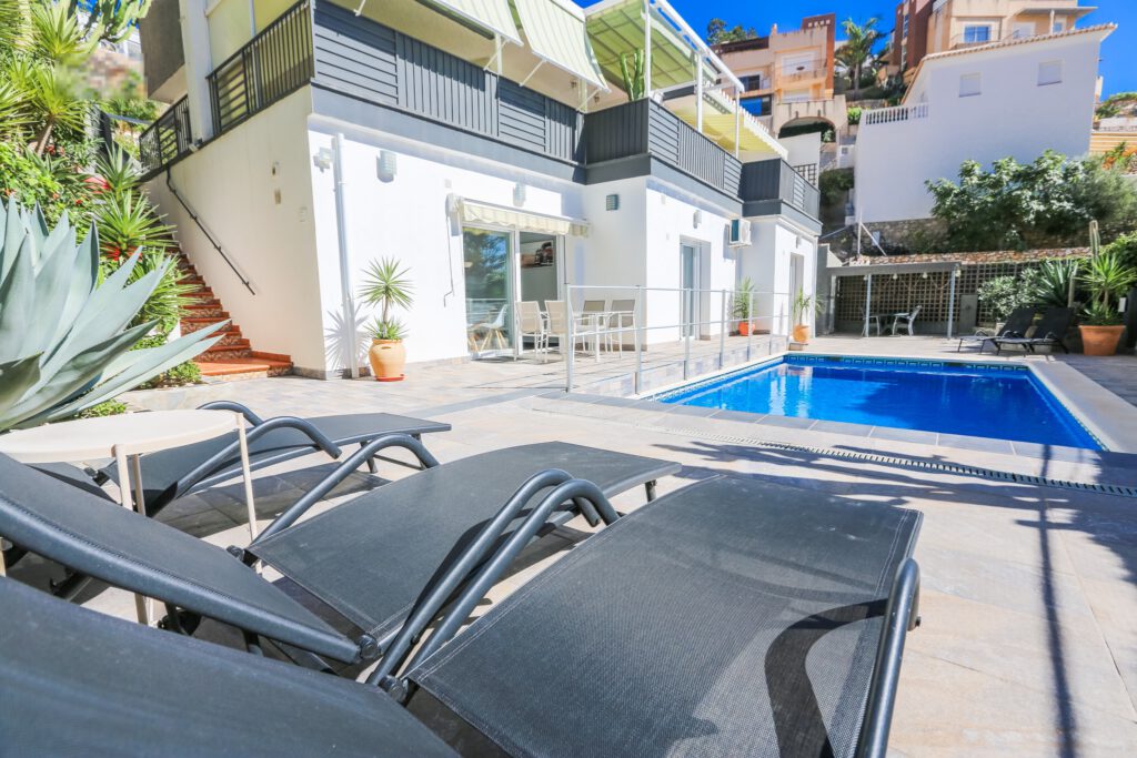 pool view