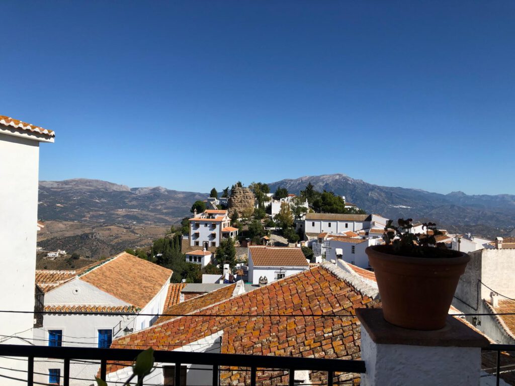 Comares